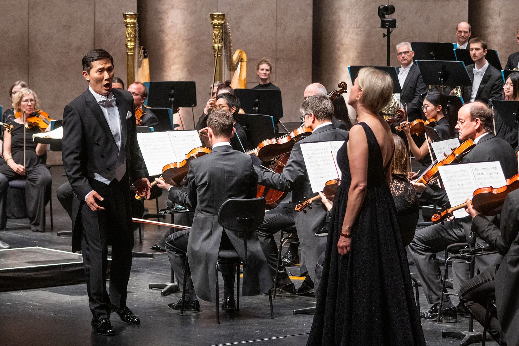 Sung Min Song und Julia Faylenbogen