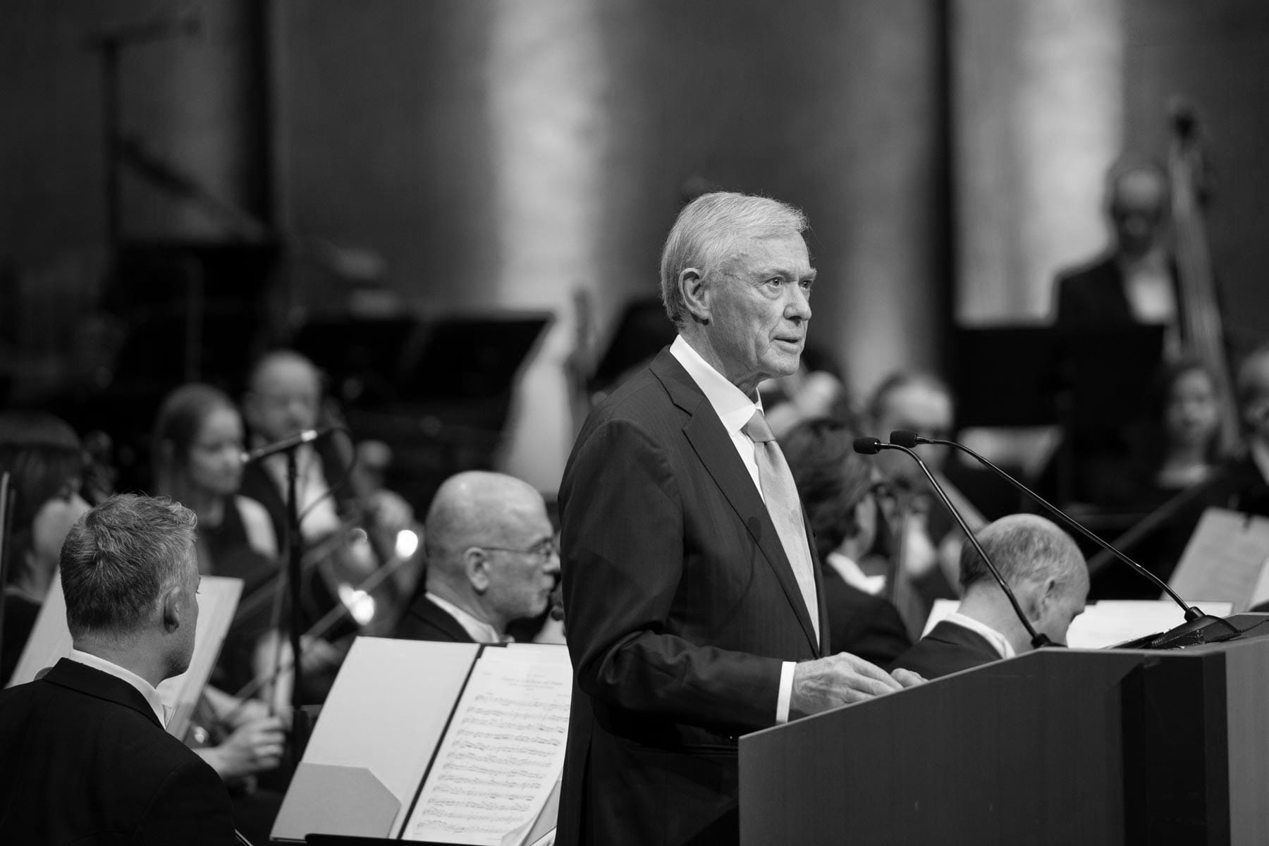 Bildarstellung von Horst Koehler Ludwigsburger Schlossfestspiele Sw Cr Reiner Pfisterer