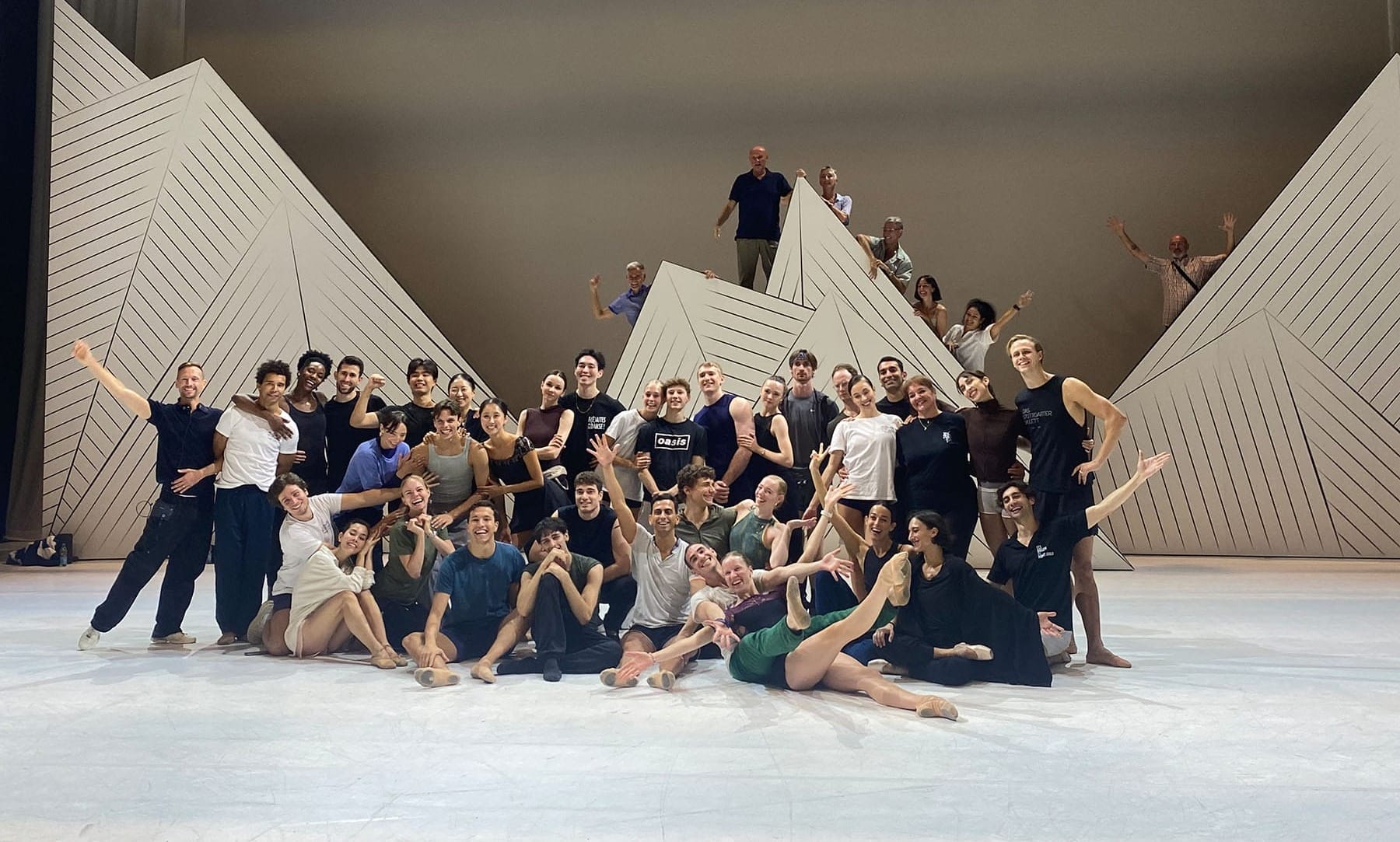 Les Ballets de Monte-Carlo Les Ballets de Monte-Carlo