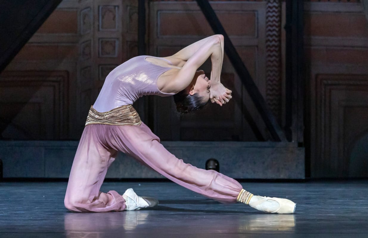 Szene aus Ma Bayadère