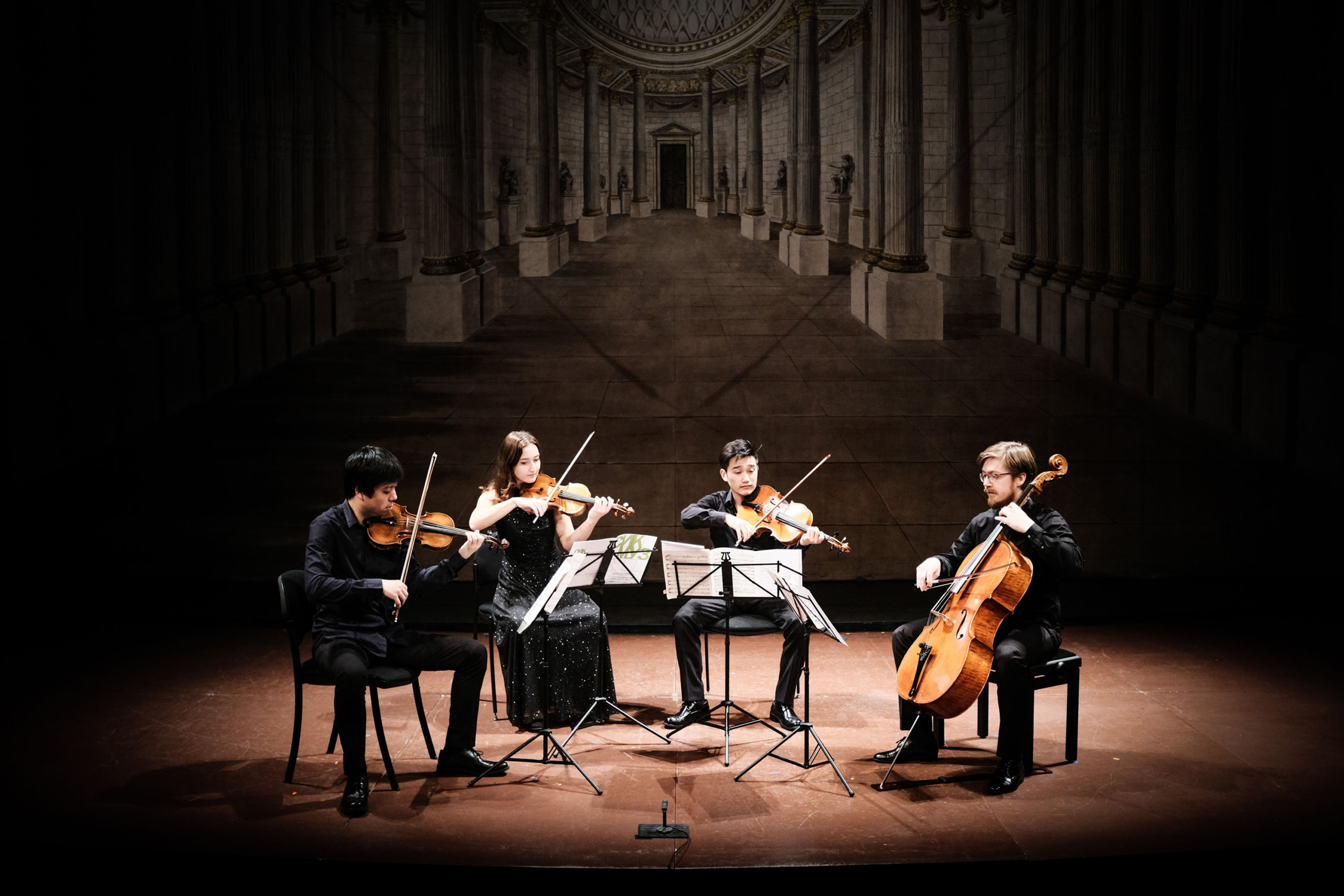 Bildarstellung des musizierenden Simply Quartets