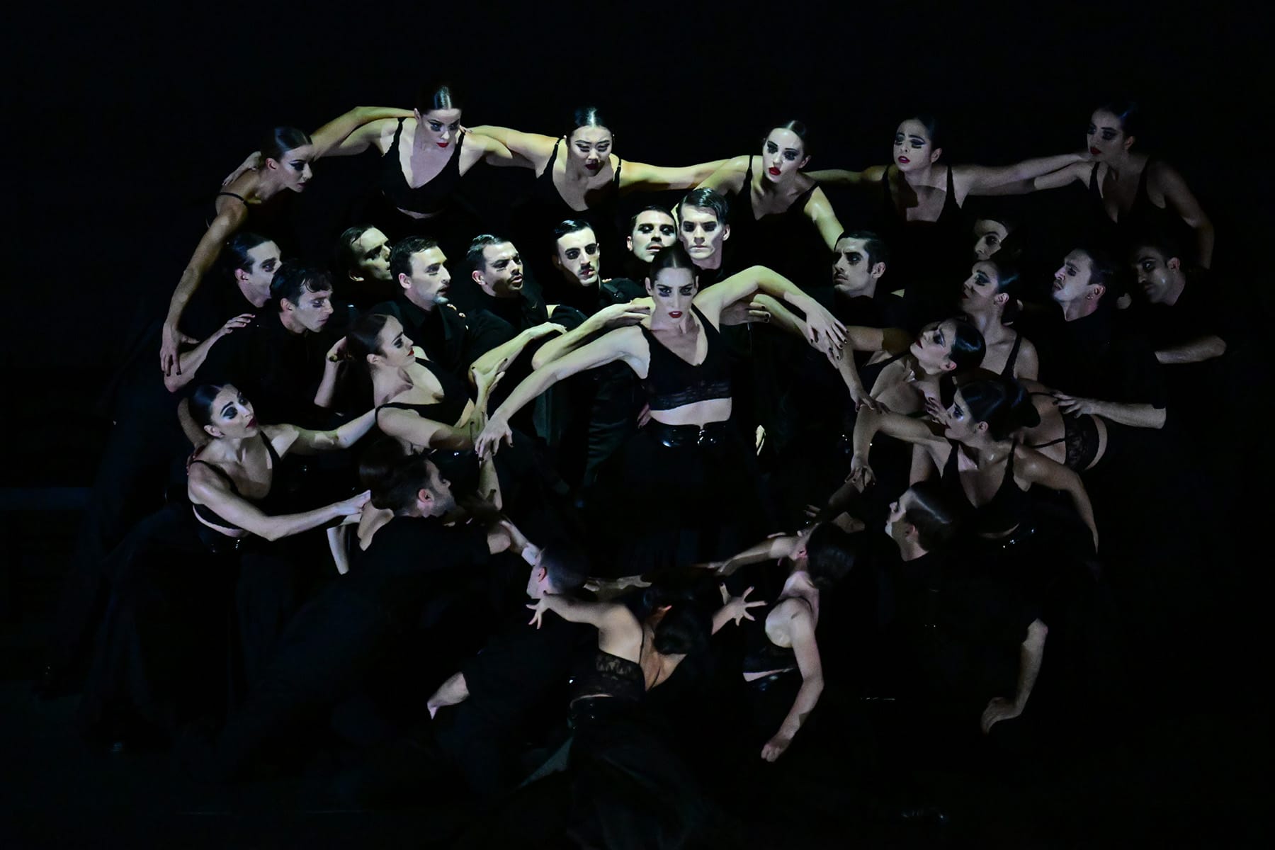 Ballet Nacional de España Szene aus »Afanador«, Tänzer*innen des Ballet Nacional De España